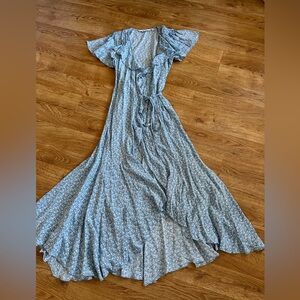 Los Angeles Atelier & Other Stories Blue White Floral Wrap Dress US 2